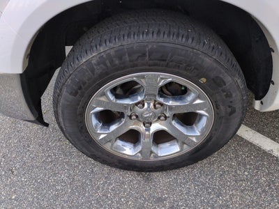 2017 RAM 1500 Laramie Crew Cab 4x4 5'7" Box