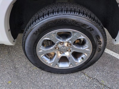 2017 RAM 1500 Laramie Crew Cab 4x4 5'7" Box