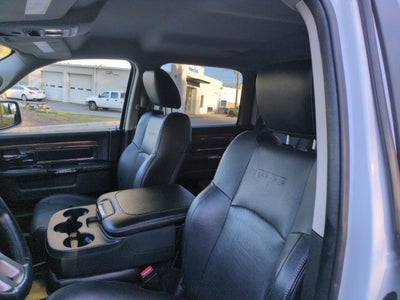 2017 RAM 1500 Laramie Crew Cab 4x4 5'7" Box