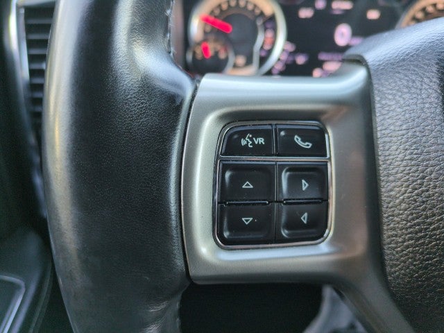 2017 RAM 1500 Laramie Crew Cab 4x4 5'7" Box