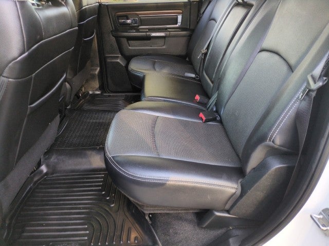 2017 RAM 1500 Laramie Crew Cab 4x4 5'7" Box