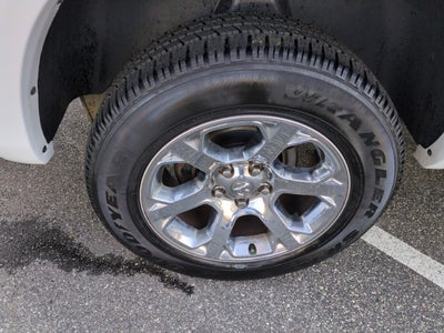 2017 RAM 1500 Laramie Crew Cab 4x4 5'7" Box