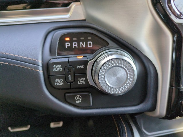 2025 RAM 1500 Tungsten Crew Cab 4x4 5'7" Box