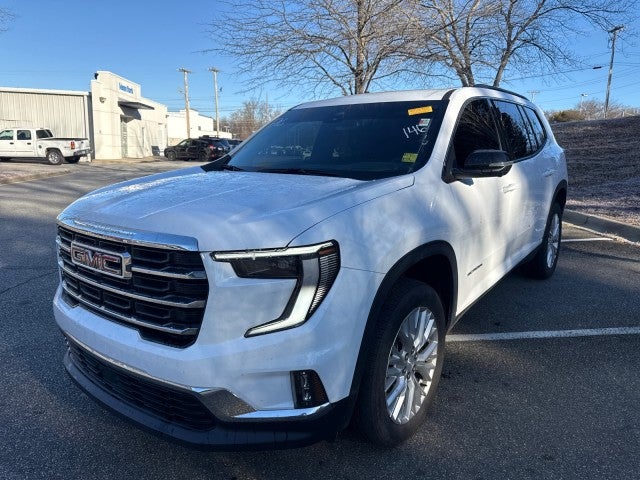 2024 GMC Acadia Elevation