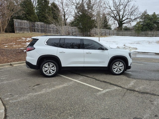 2024 GMC Acadia Elevation