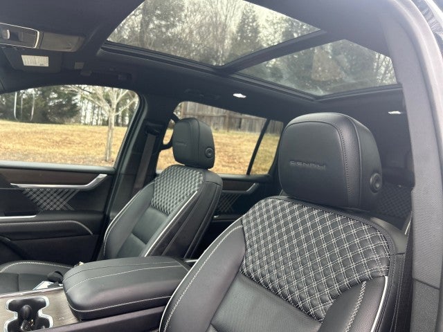 2024 GMC Acadia Denali