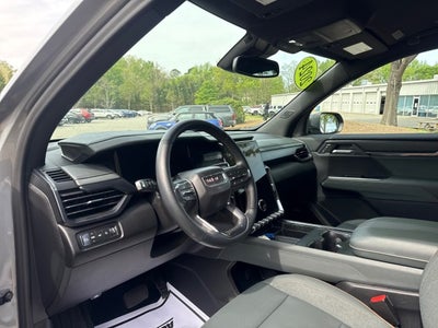 2024 GMC Acadia AT4