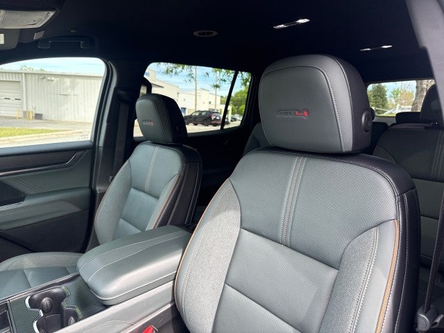 2024 GMC Acadia AT4