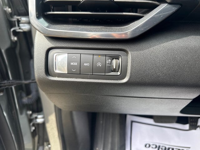 2024 GMC Acadia AT4