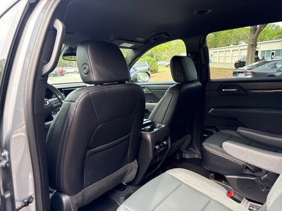 2024 GMC Acadia AT4