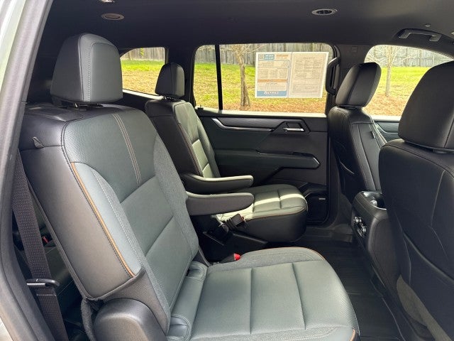 2024 GMC Acadia AT4