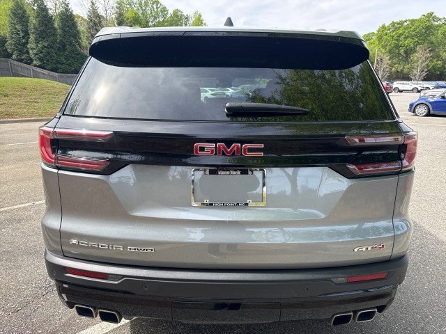 2024 GMC Acadia AT4