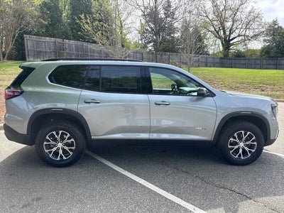 2024 GMC Acadia AT4