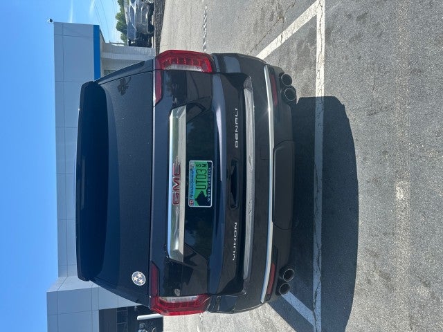 2023 GMC Yukon Denali