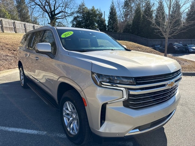 2023 Chevrolet Suburban LT