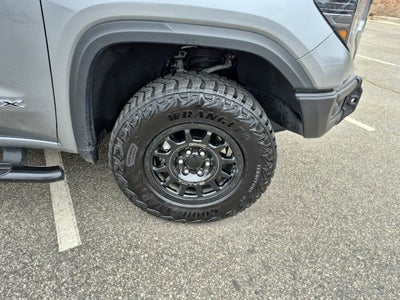 2024 GMC Sierra 1500 AT4X