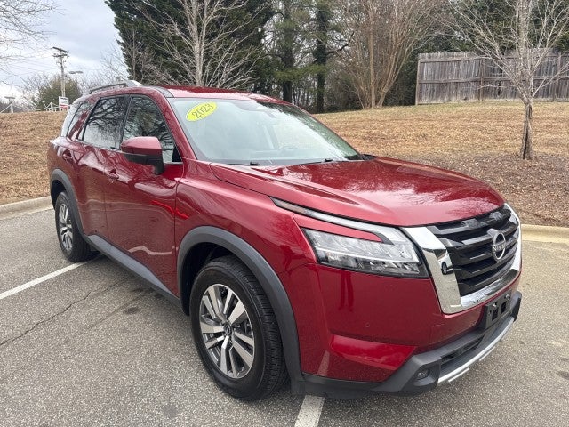 2023 Nissan Pathfinder SL 4WD