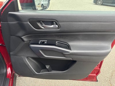 2023 Nissan Pathfinder SL 4WD