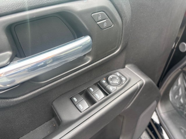 2025 GMC Sierra 3500 HD Chassis Cab Pro