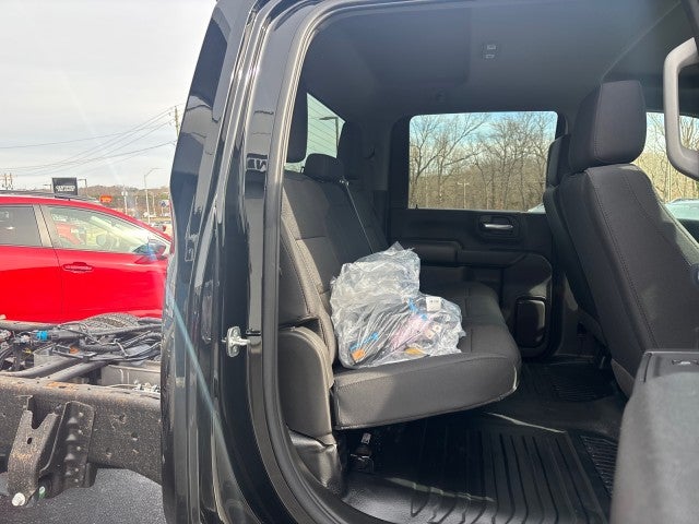 2025 GMC Sierra 3500 HD Chassis Cab Pro
