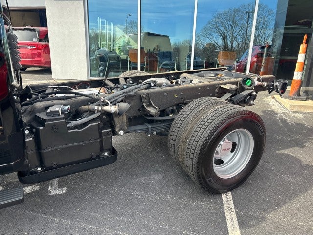 2025 GMC Sierra 3500 HD Chassis Cab Pro