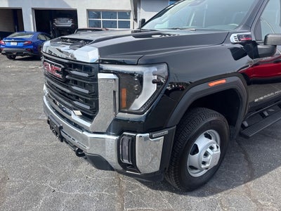 2025 GMC Sierra 3500 HD Chassis Cab Pro