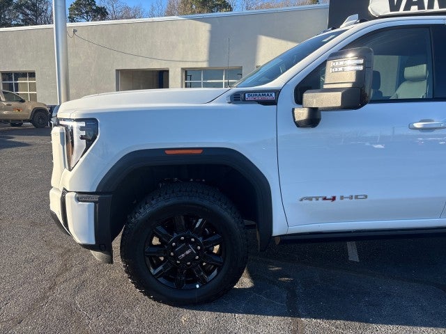 2025 GMC Sierra 2500 HD AT4