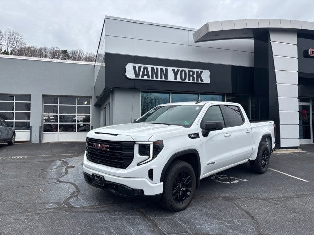 2025 GMC Sierra 1500 Elevation