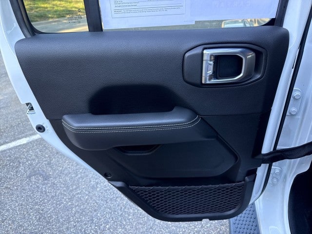 2022 Jeep Wrangler Unlimited Sahara 4x4