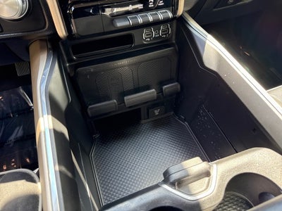 2022 RAM 1500 Laramie Crew Cab 4x4 5'7" Box