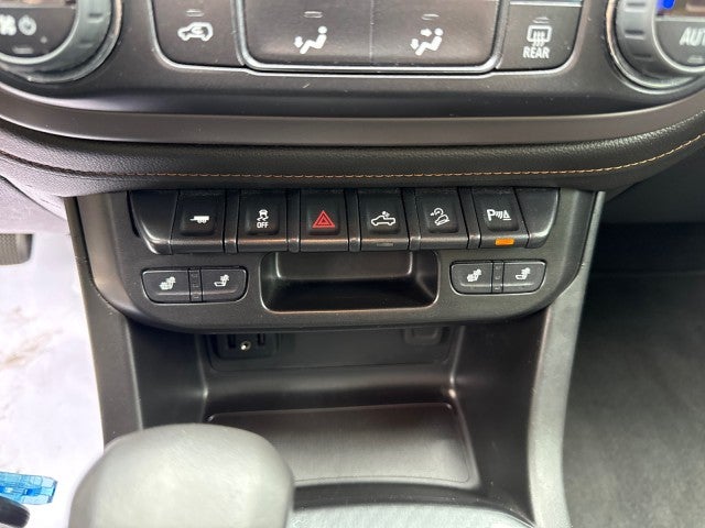2022 GMC Canyon AT4 - Leather