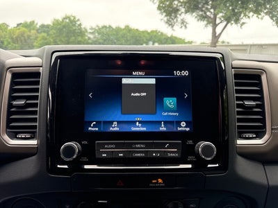 2022 Nissan Frontier Crew Cab SV 4x2
