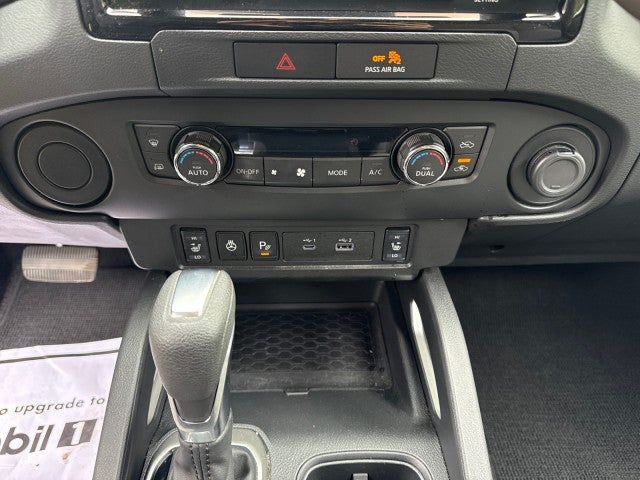 2022 Nissan Frontier Crew Cab SV 4x2
