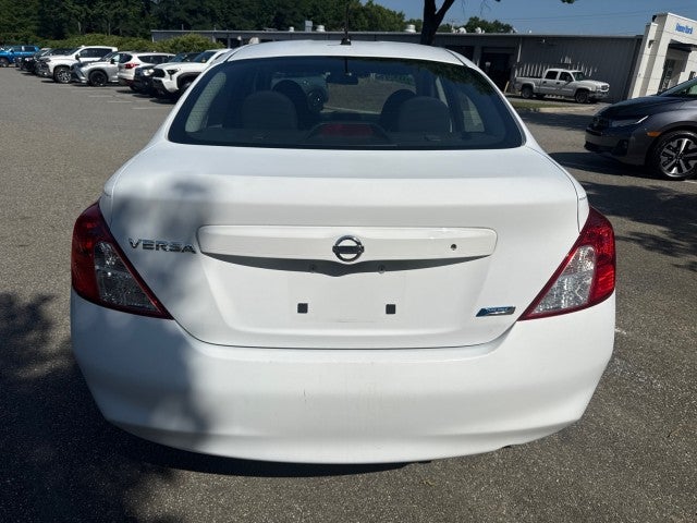 2014 Nissan Versa 1.6 S
